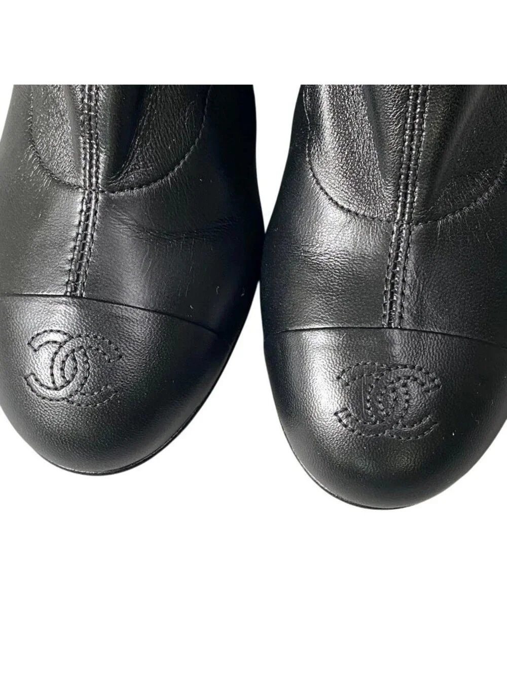 CHANEL polished brand
